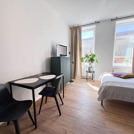 Studios Am Hafen ชตราลซุนด์ ภายนอก รูปภาพ