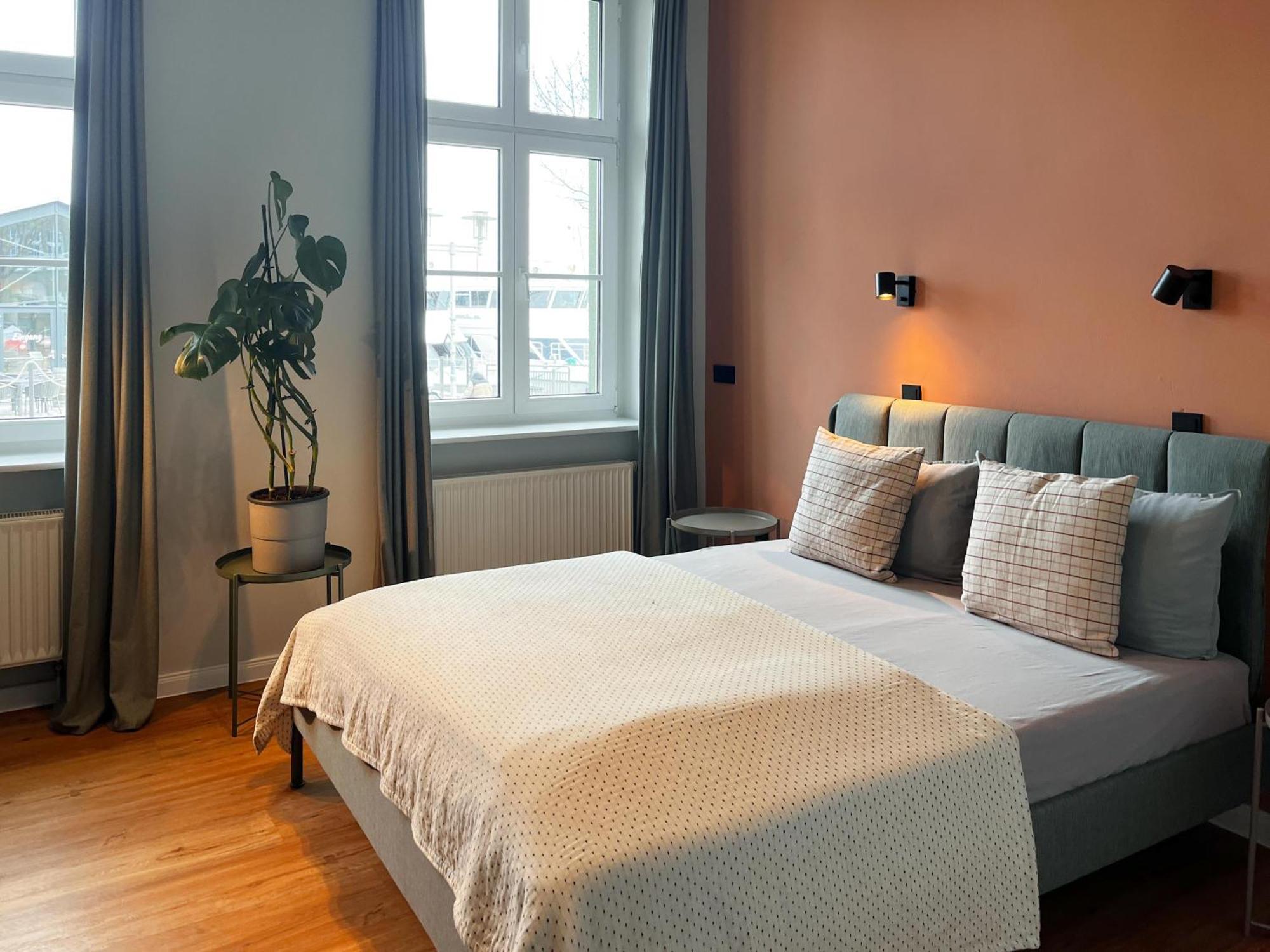 Studios Am Hafen ชตราลซุนด์ ภายนอก รูปภาพ