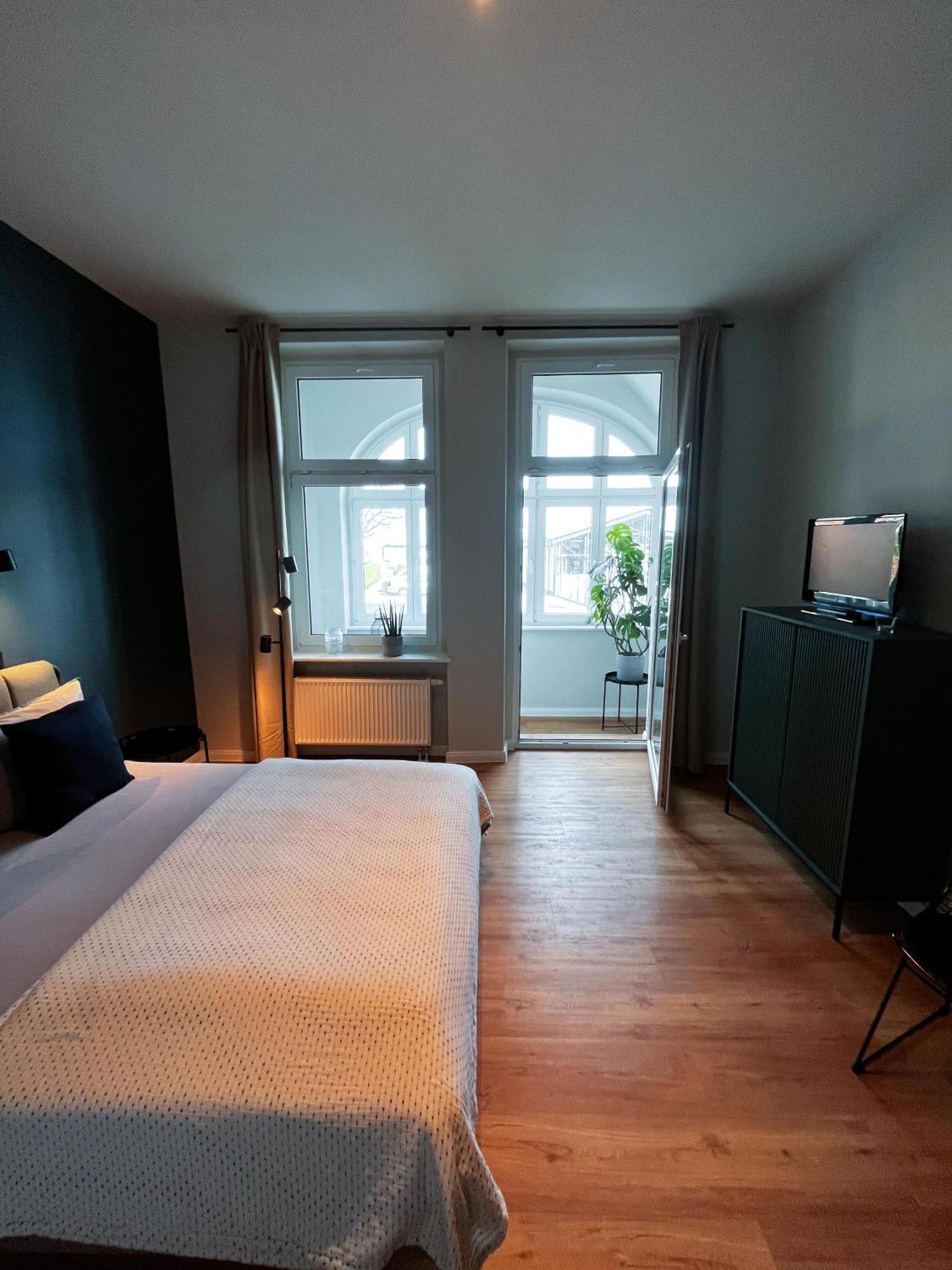 Studios Am Hafen ชตราลซุนด์ ภายนอก รูปภาพ