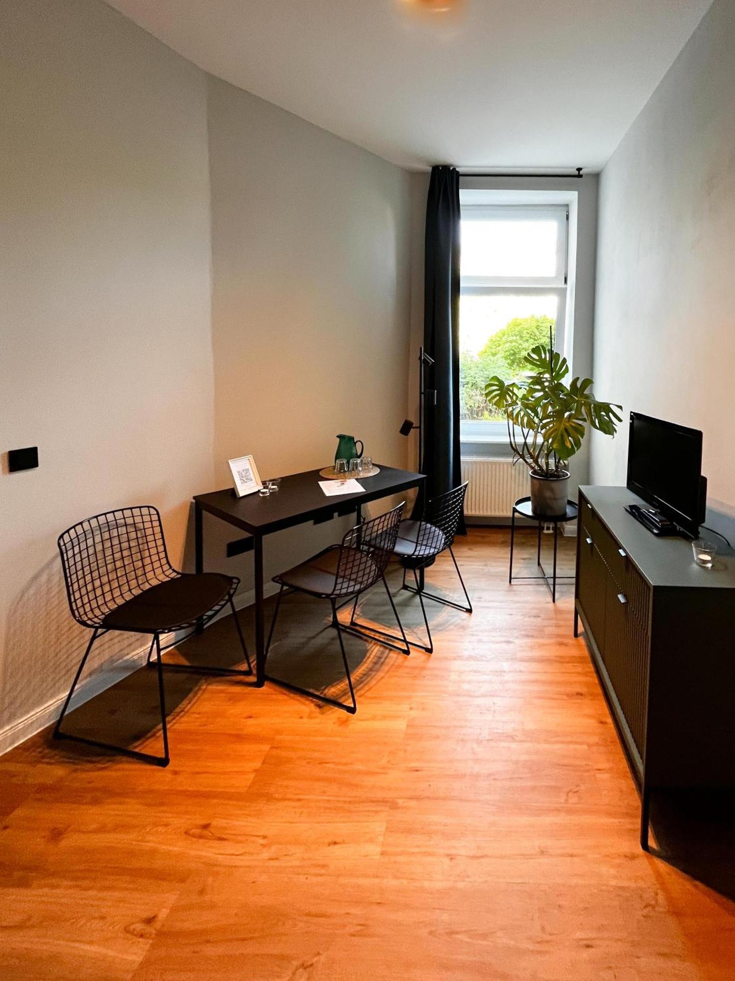 Studios Am Hafen ชตราลซุนด์ ภายนอก รูปภาพ